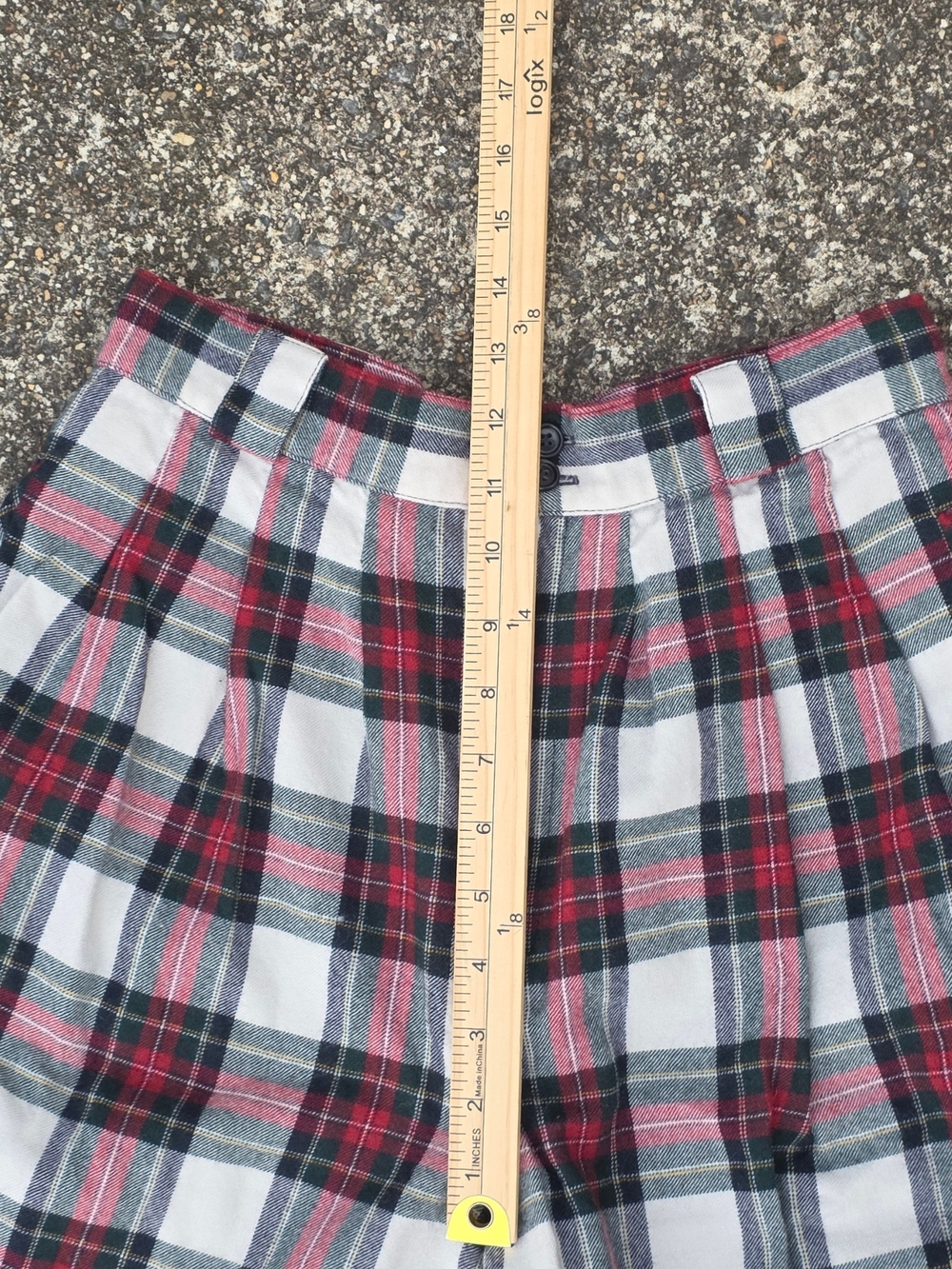 Vintage Wool Plaid Pleated Shorts Womens 10 Tartan High Waist Preppy Golf - Picture 12 of 15